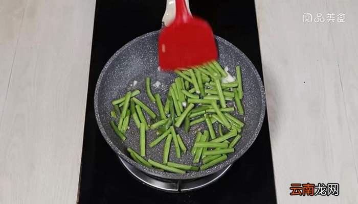 紫苏茄子炒豇豆的做法 紫苏茄子炒豇豆怎么做