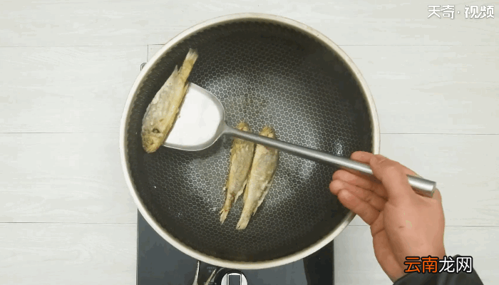 糖醋小黄鱼的做法，糖醋小黄鱼怎么做