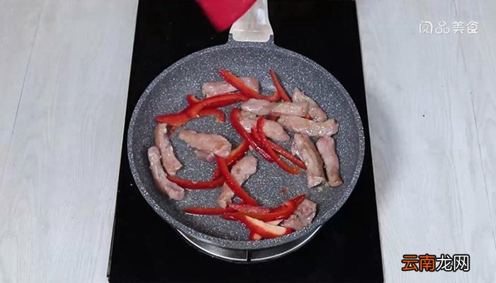 芝香甜椒煎肉条的做法 芝香甜椒煎肉条怎么做