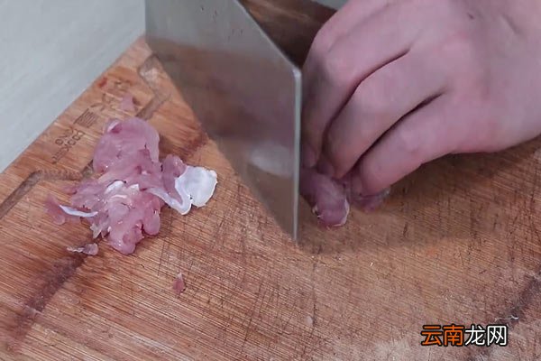 肉丝蕨菜做法 肉丝蕨菜怎么做