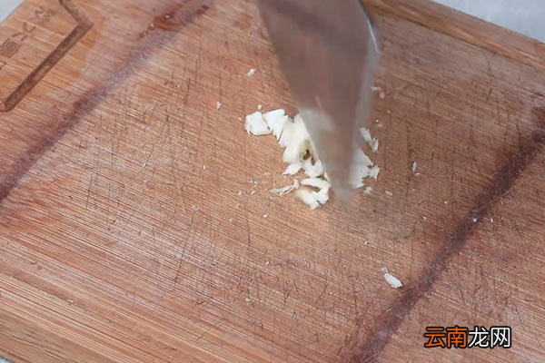 肉丝蕨菜做法 肉丝蕨菜怎么做