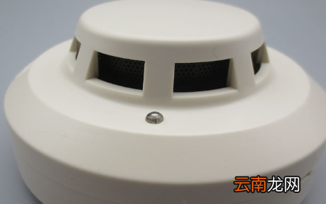 烟感一闪一闪是不是在拍摄-烟感摄像头能录到人吗
