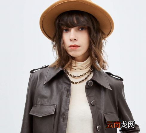 绵羊皮的皮衣太容易坏吗-绵羊皮衣服自己在家怎么清洗