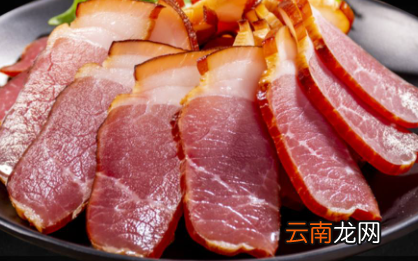 腊肉吃了喉咙痛是什么原因-吃了腊肉嘴巴里咸怎么办