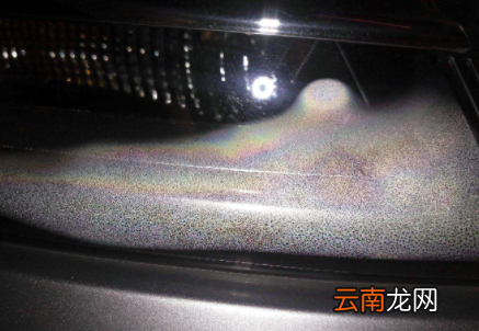 汽车大灯有水雾怎么办正常吗-汽车大灯进水起雾怎么处理