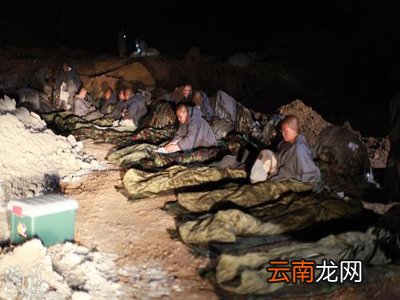 冬天在宿舍用睡袋睡觉暖和吗