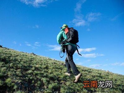 登山时如何避免被蛇咬