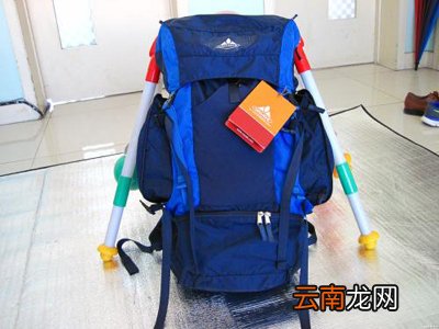单反可以放在登山包里吗