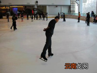 花样滑冰刀片会伤到人吗