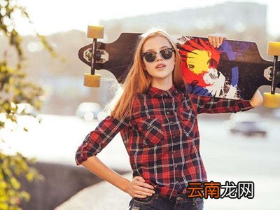 滑板板面一般多厚