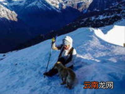 在高原爬山后脚部肿痛正常吗
