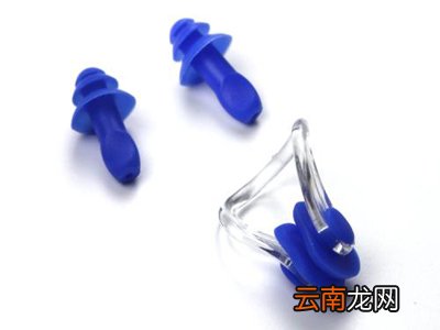 游泳时戴耳塞可以防水吗