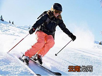 使用双板滑雪怎么控制方向