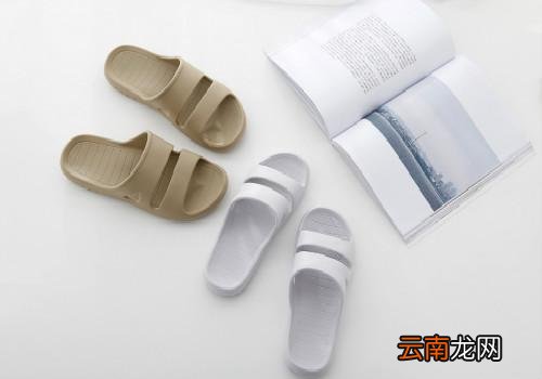 夏天穿凉鞋脚爱出汗怎么办,夏天穿凉鞋脚臭怎么办