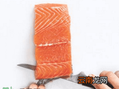 三文鱼有刺吗 三文鱼的刺怎么处理