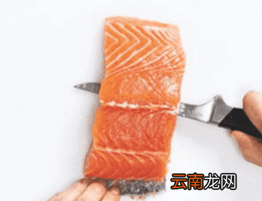 三文鱼有刺吗 三文鱼的刺怎么处理
