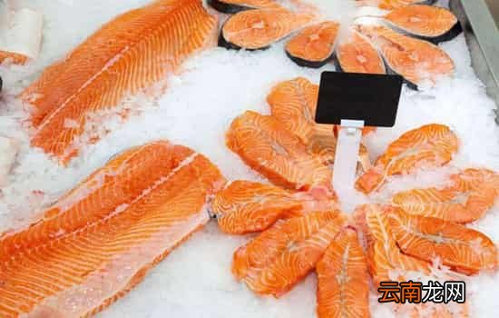 三文鱼怎么解冻 冰鲜三文鱼和冷冻三文鱼有何区别