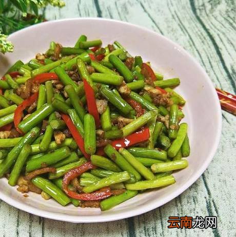 蒜苔炒肉怎么做好吃 用点小技巧就能变好吃哟