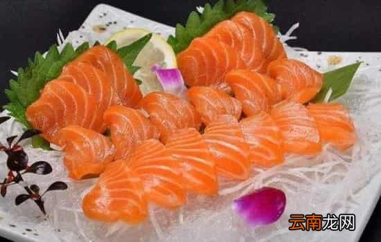 吃三文鱼有什么好处 三文鱼的营养价值及功效