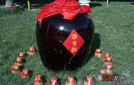 雄黄酒的功效与作用 雄黄其实极少用于内服