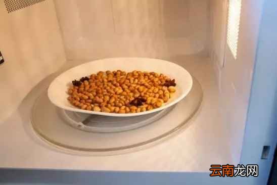 五香花生米的做法 不要油炸也能好吃哟