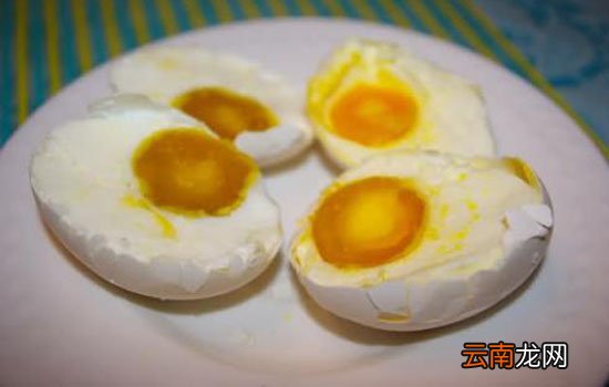 咸鸭蛋不咸能再腌制吗 咸鸭蛋不咸怎么办