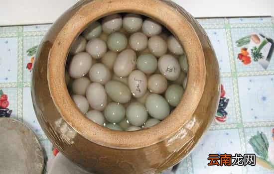 咸鸭蛋不咸能再腌制吗 咸鸭蛋不咸怎么办