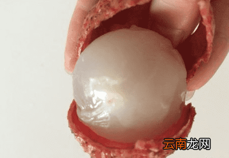 剥荔枝窍门 秒剥荔枝不伤手