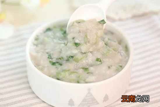 宝宝辅食食谱 宝宝辅食鳕鱼生菜芋头泥