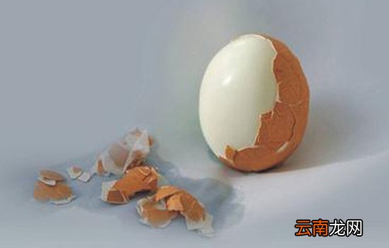 生鸡蛋为什么捏不碎 煮熟后蛋壳易碎