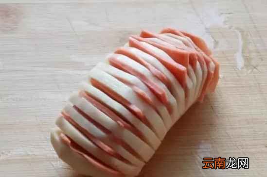 土豆夹香肠的做法 好吃到停不下来