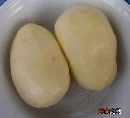 土豆夹香肠的做法 好吃到停不下来