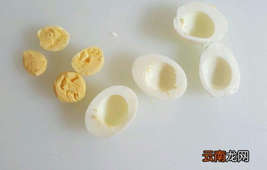 蛋黄和蛋白哪个营养价值高 蛋清蛋白都吃最好