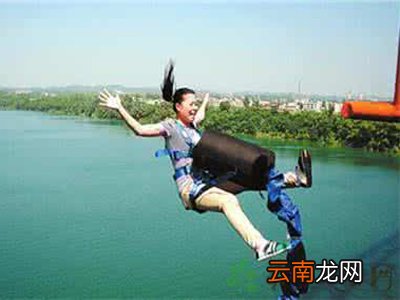 蹦极会不会把脚拉脱臼