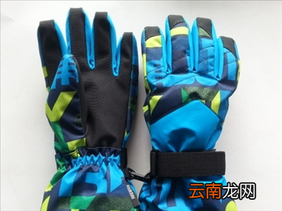 滑雪手套保暖吗