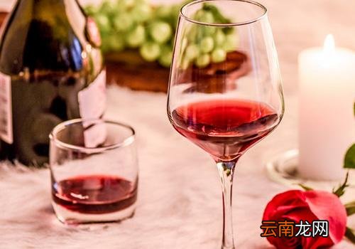 红酒为什么要摇摇才喝,红酒为什么要用玻璃杯