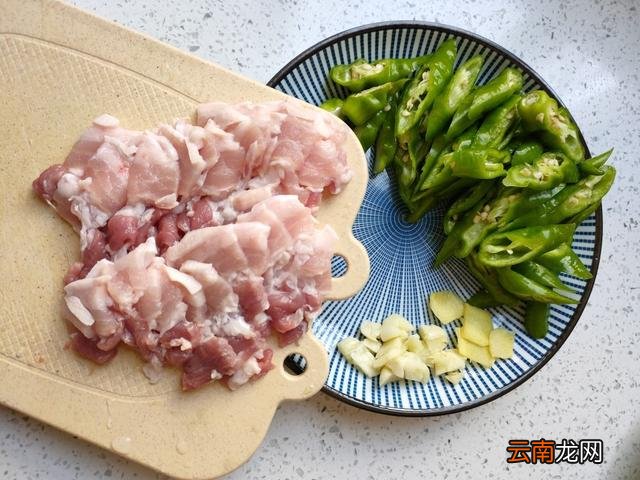 农家小炒肉做法简单易学 农家小炒肉的家常做法