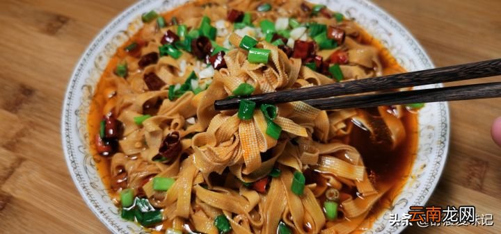 豆皮百吃不厌的做法 自制豆皮的家常做法