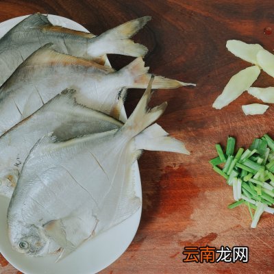 一道能吃下三碗饭的神奇美食 鲳鱼的做法家常做法