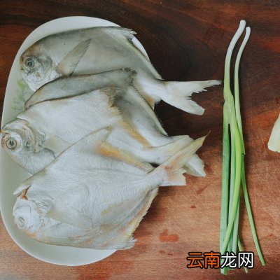 一道能吃下三碗饭的神奇美食 鲳鱼的做法家常做法
