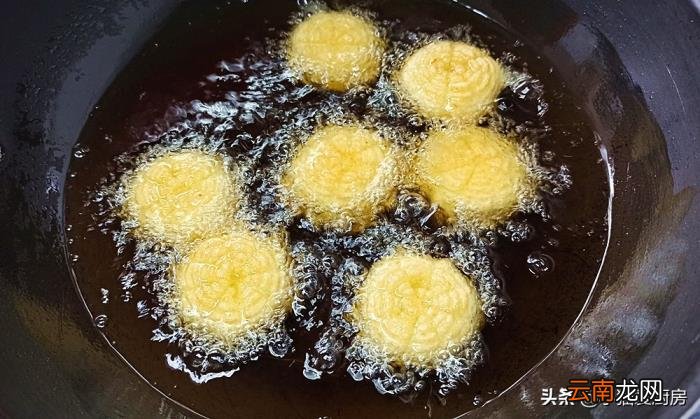 炸土豆饼炸土豆饼怎么做