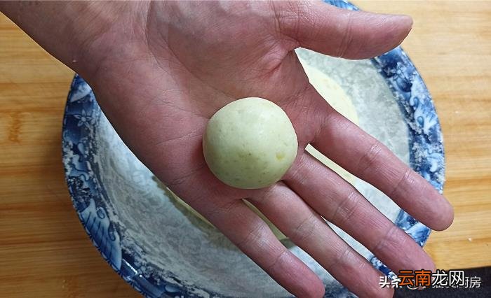 炸土豆饼炸土豆饼怎么做