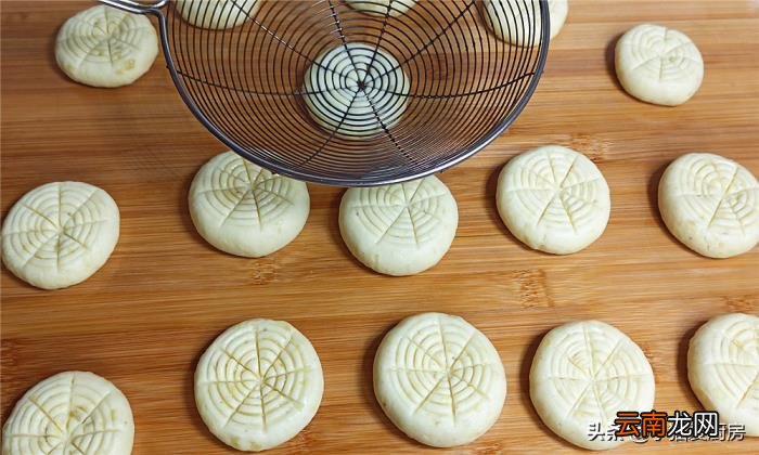 炸土豆饼炸土豆饼怎么做