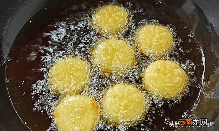 炸土豆饼炸土豆饼怎么做