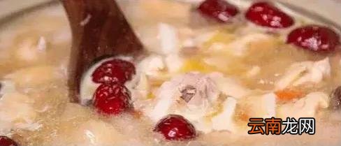 简单美味椰子鸡火锅教程 椰子鸡火锅的家常做法
