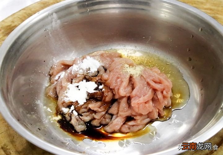 食材简单又易学新手一学就会 京酱肉丝的家常做法