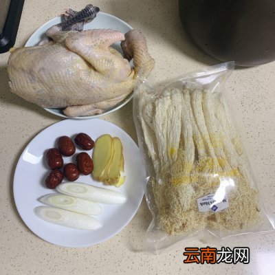 竹荪老母鸡汤这样做超好喝 竹荪鸡汤的家常做法