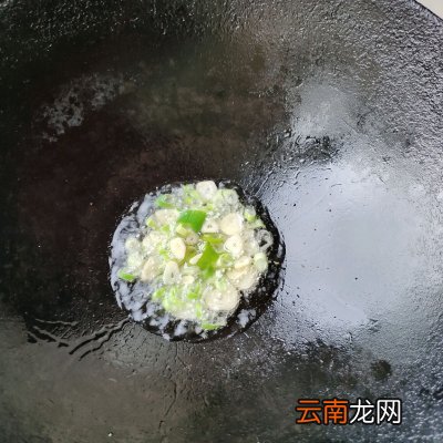 荔浦芋头炖肉的家常做法 荔浦芋头怎么煮的家常做法