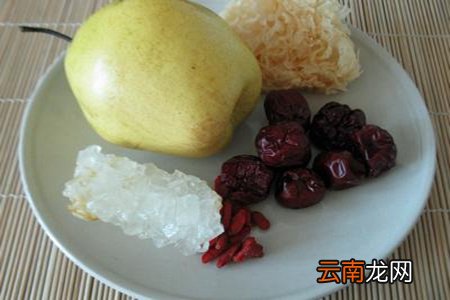 营养丰富正确煮梨水的方法 梨子炖冰糖的功效
