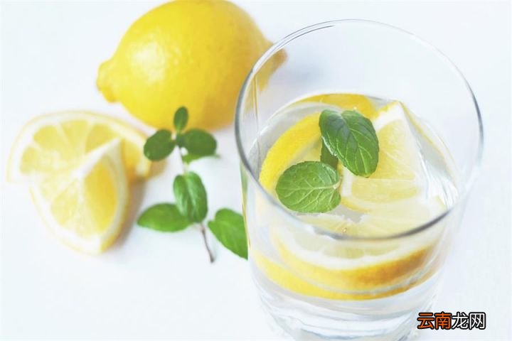 常喝柠檬水能美白吗 柠檬水的功效与作用